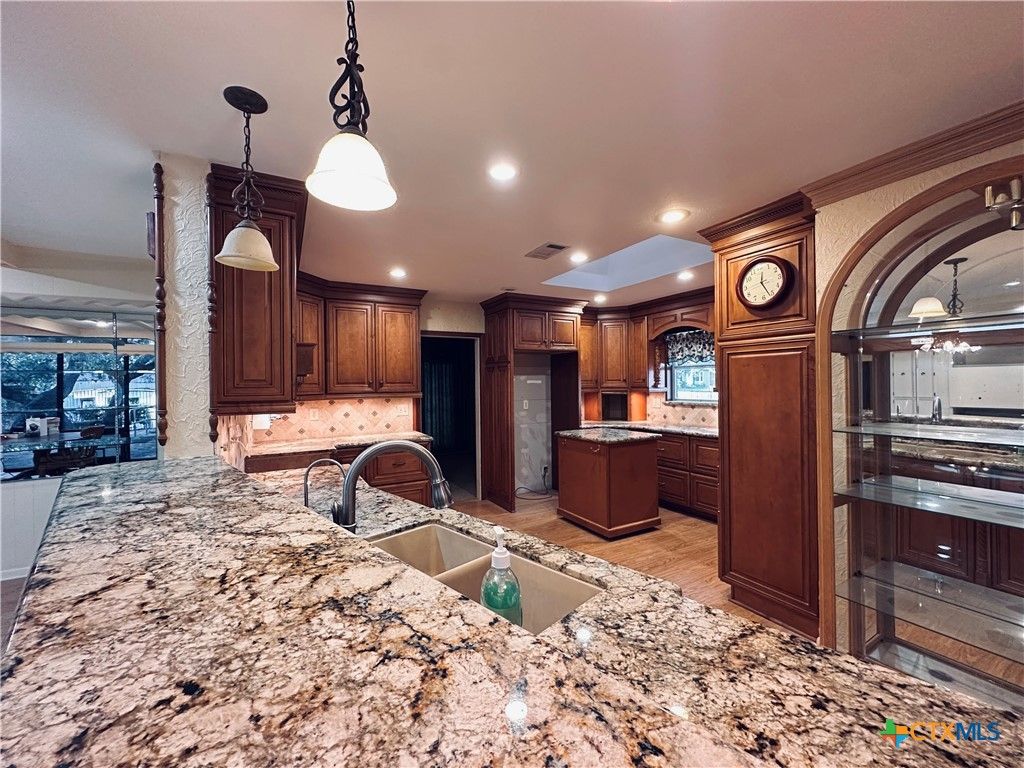 Interior, Kitchen, Pendant Lights, Recessed Lighting, Wood Texture Flooring