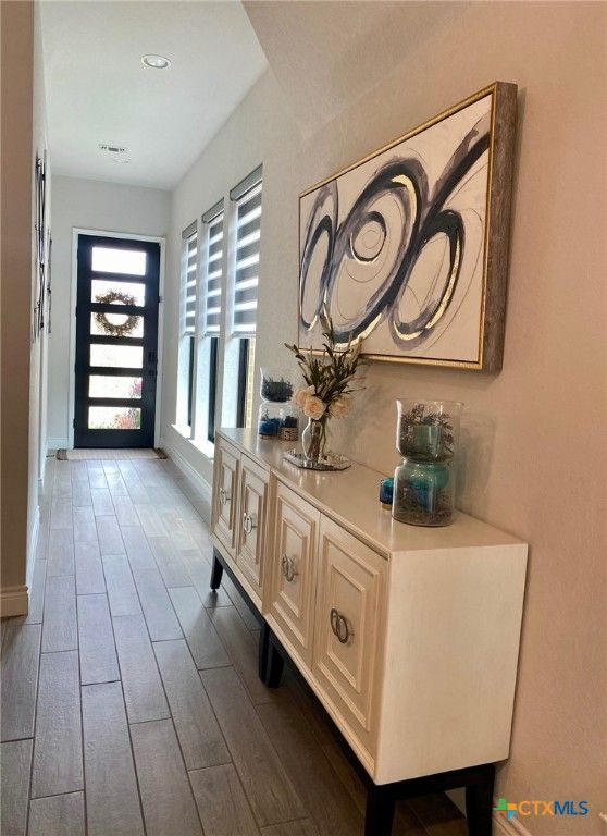 Interior, Recessed Lighting, Wood Texture Flooring