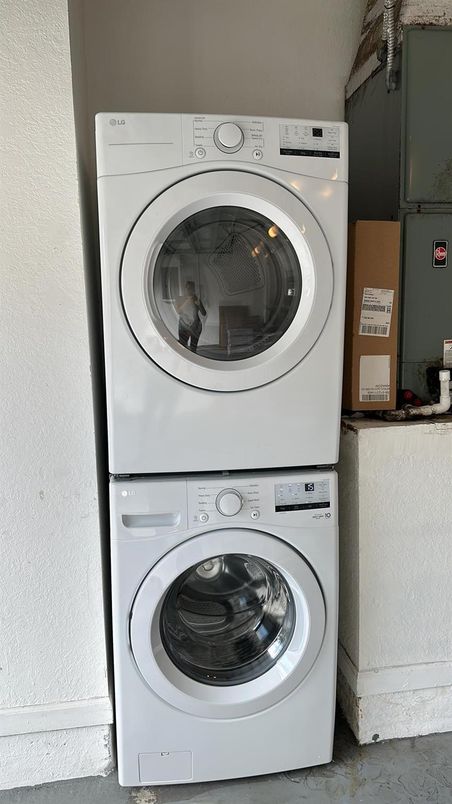 Interior, Utility Closets, Washer