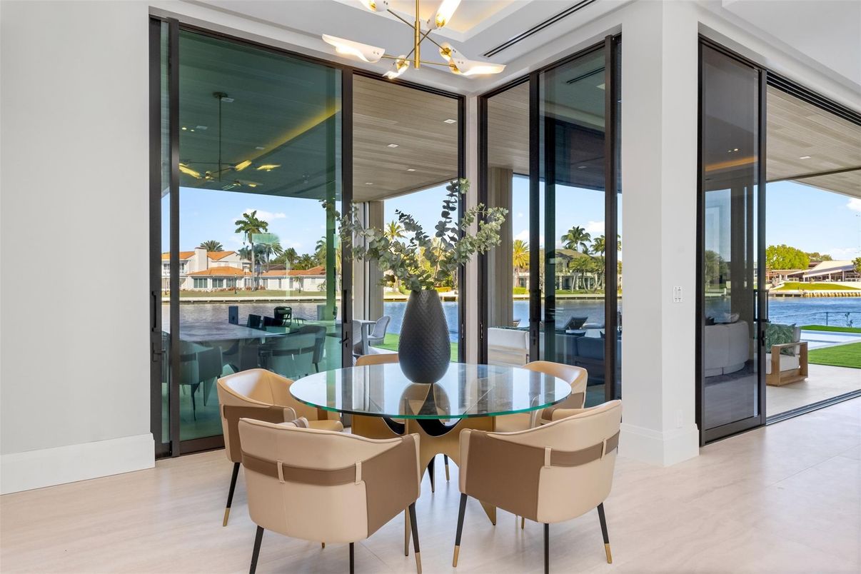 Dining room, Interior, Pendant Lights, Water