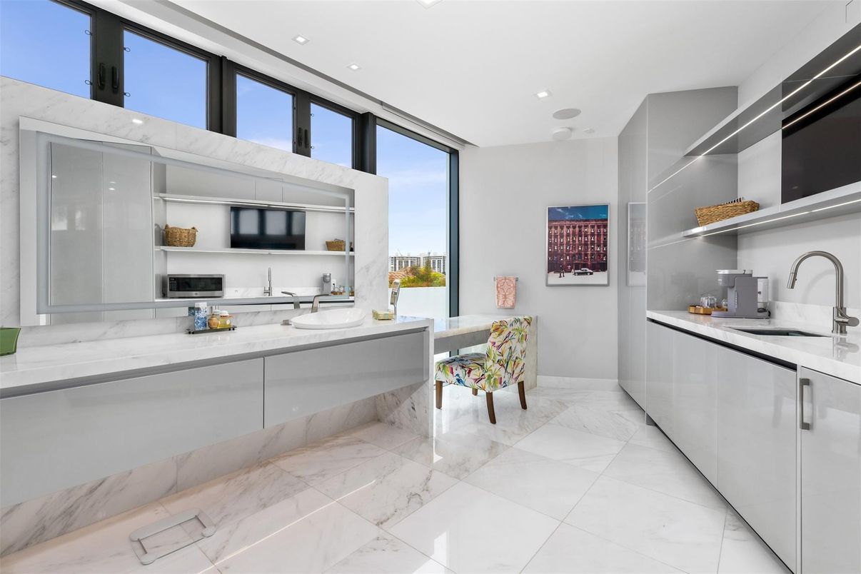 Interior, Kitchen, Marble, Recessed Lighting