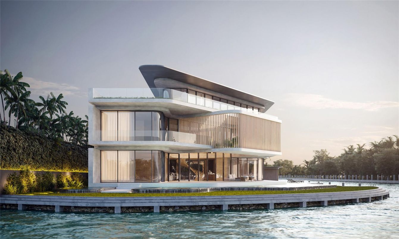 Exterior, Facade, Modern