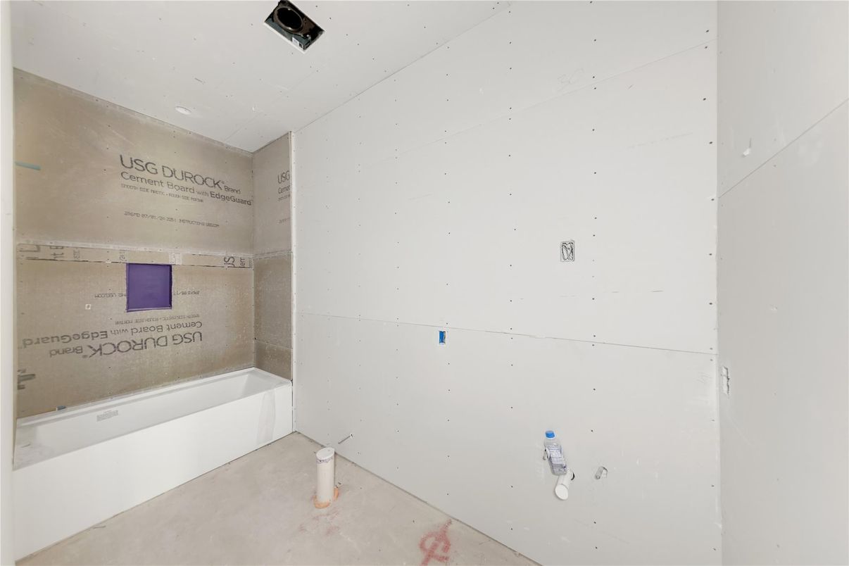 Bathroom, Empty room, Interior, Recessed Lighting