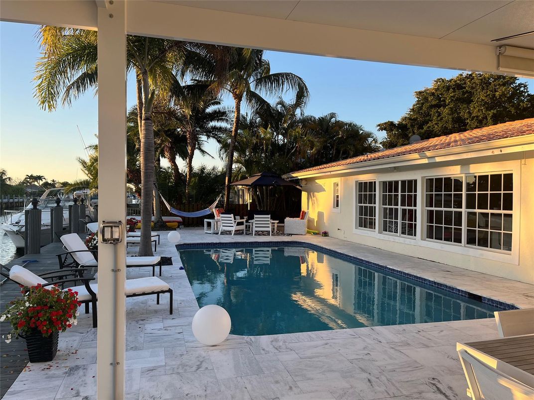 Exterior, Pool, Water