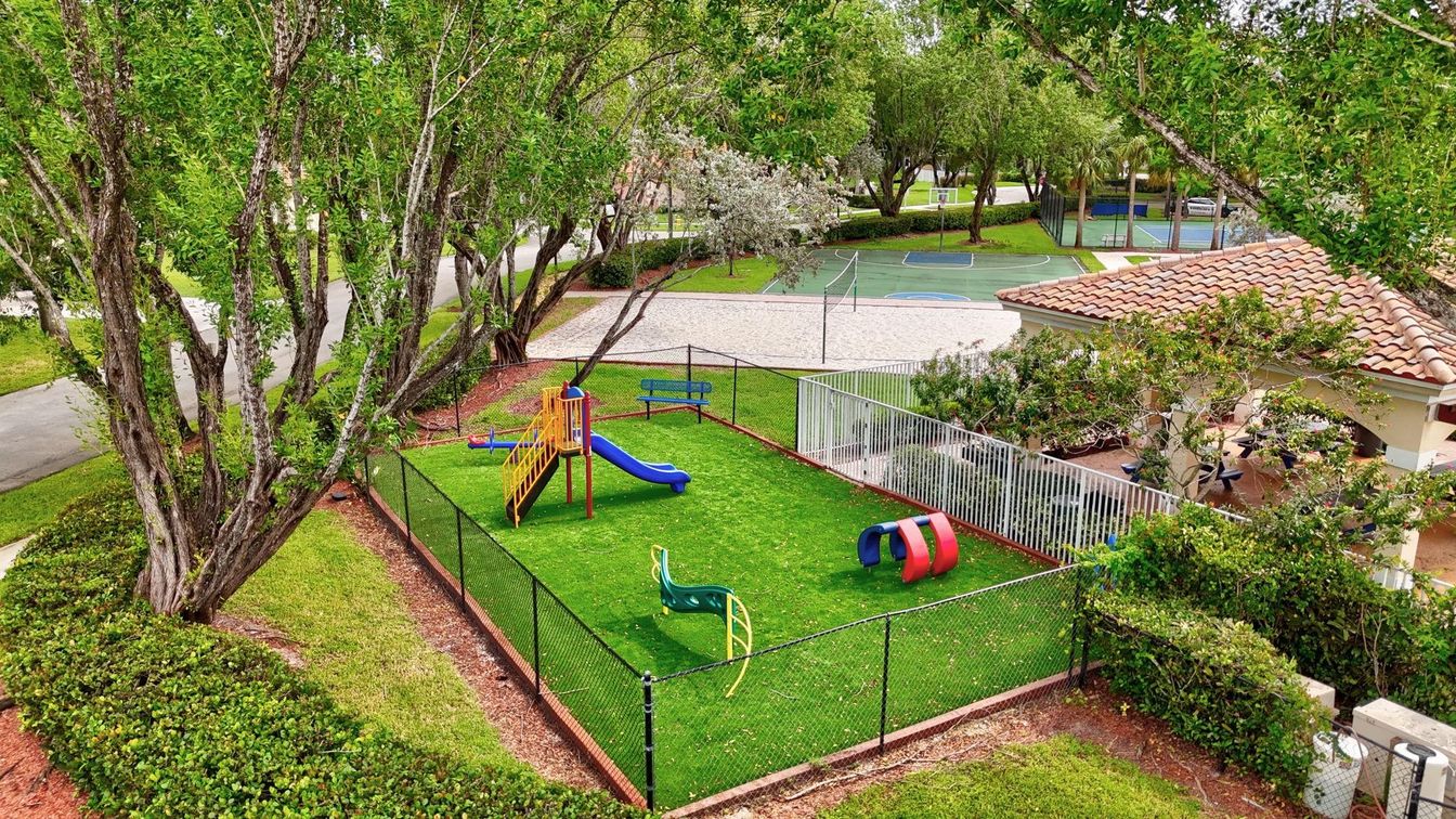 Backyard, Exterior, Playground