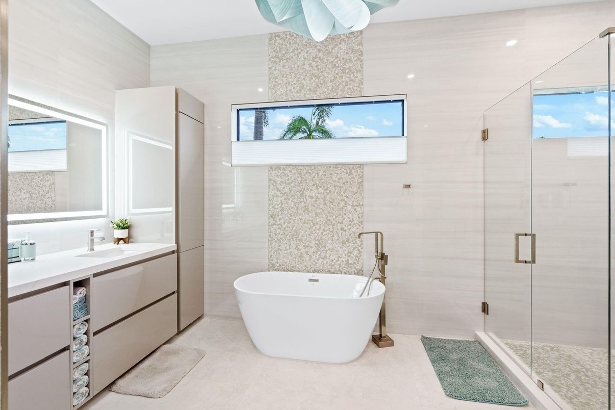 Bathroom, Free Standing Baths, Glass Shower, Interior, Recessed Lighting