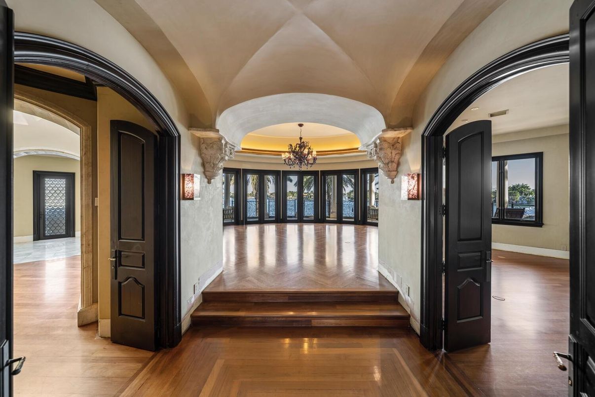 Chandelier, Interior, Wood Texture Flooring