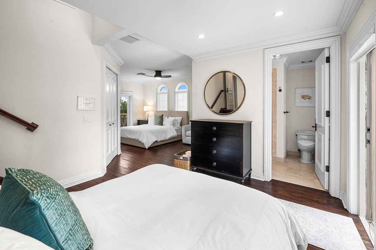 Bathroom, Bedroom, Interior, Recessed Lighting, Wood Texture Flooring