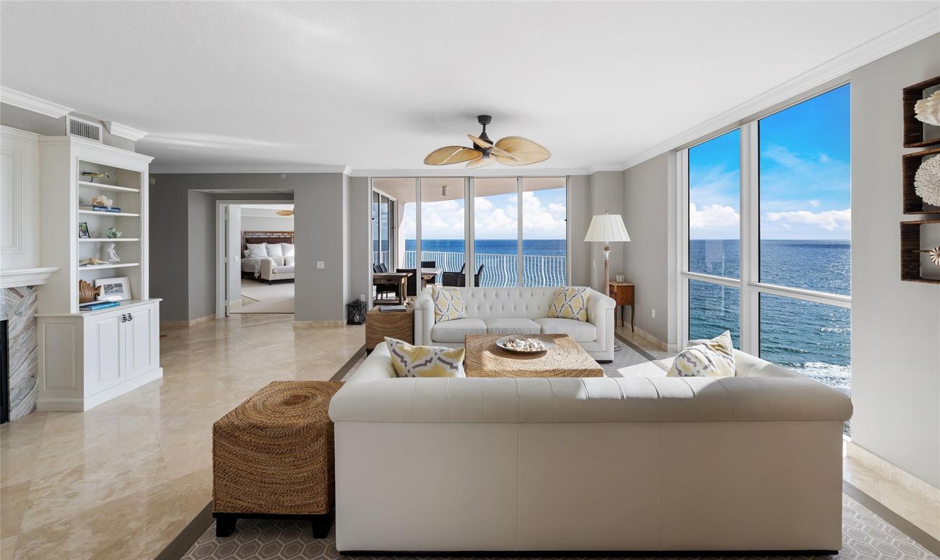 Fireplace, Interior, Living room, Water