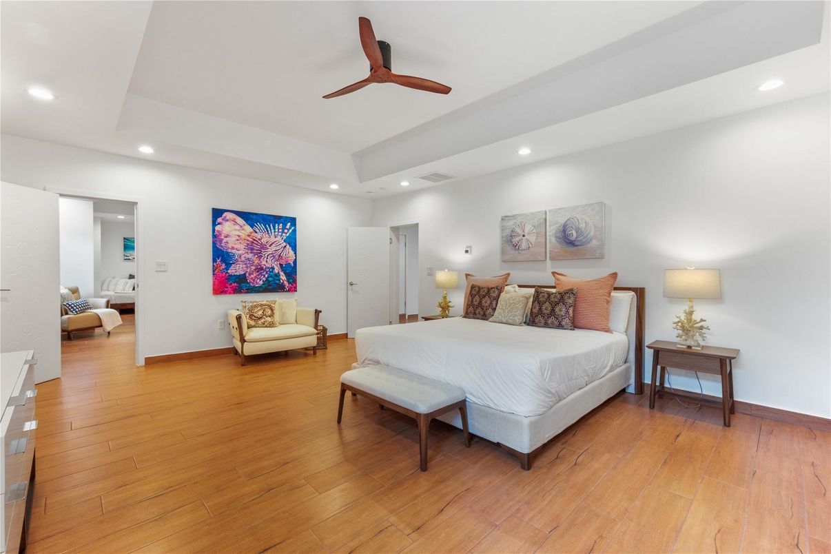 Bedroom, Interior, Recessed Lighting, Wood Texture Flooring