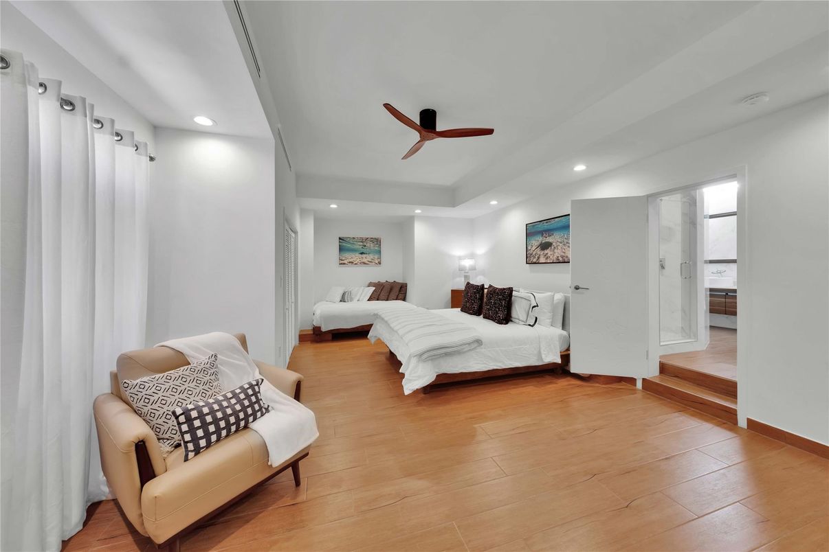 Bedroom, Interior, Recessed Lighting, Wood Texture Flooring