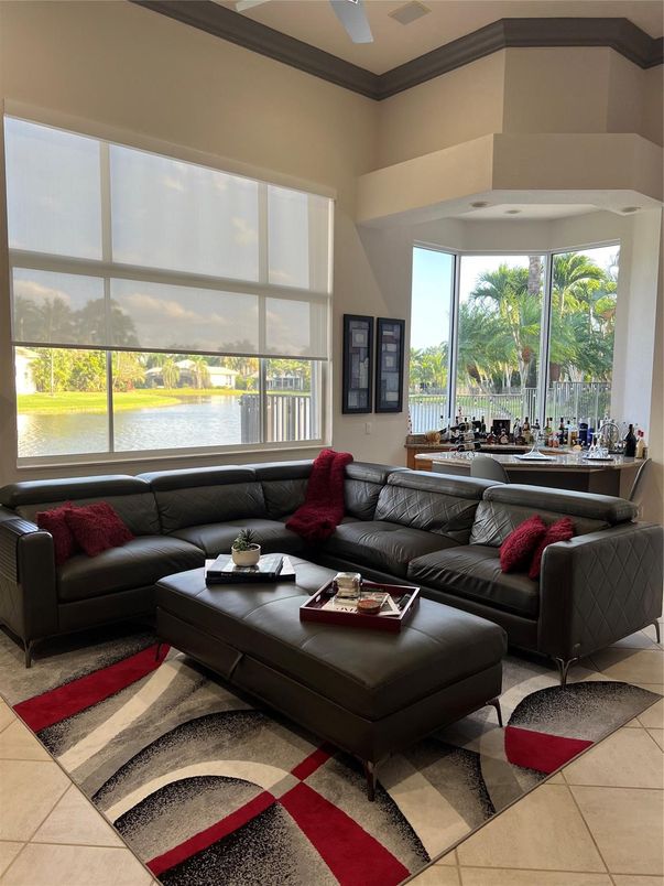 Interior, Living room, Water