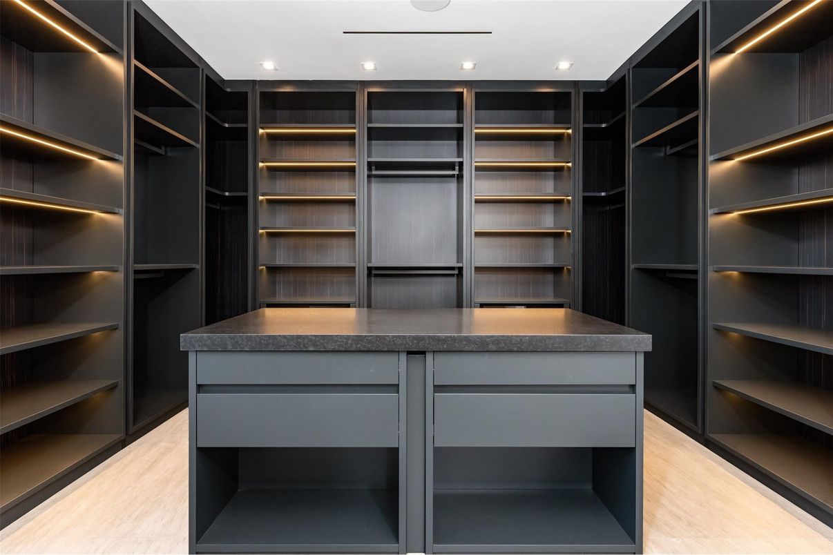 Interior, Recessed Lighting, Walk-in Closets, Wood Texture Flooring