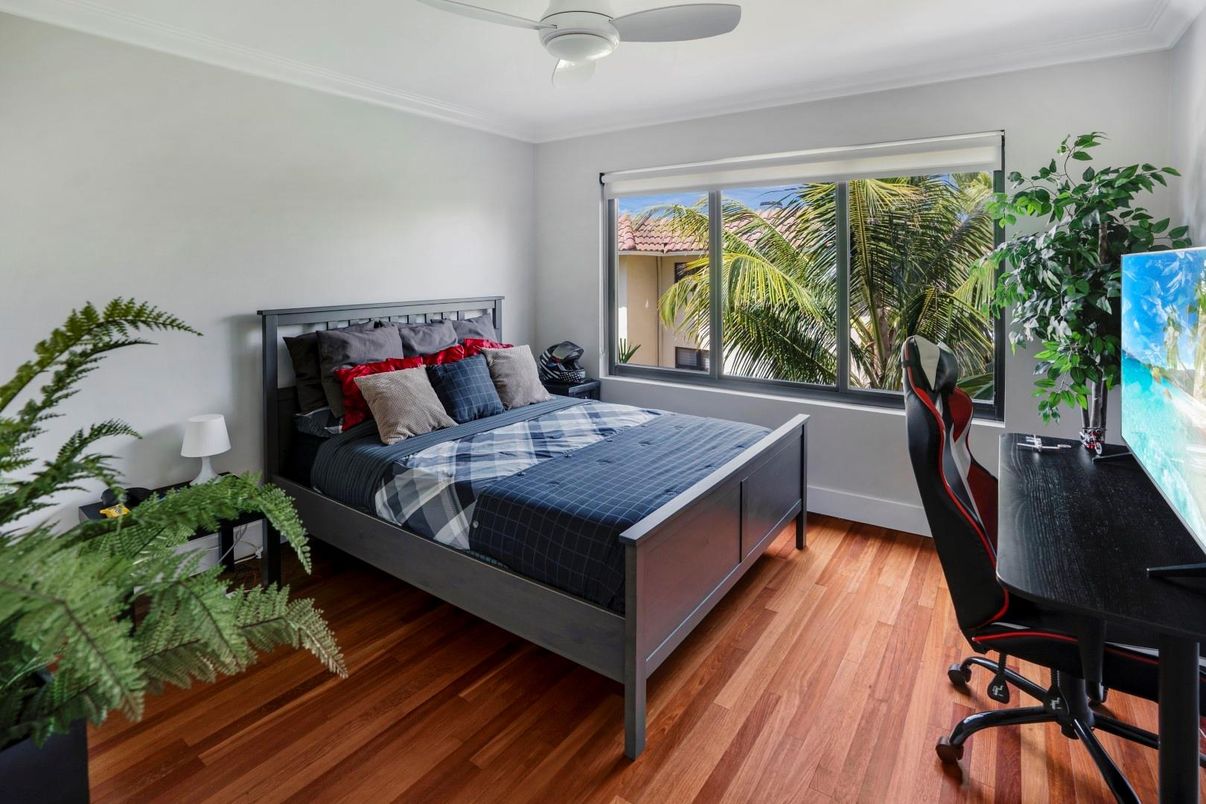 Bedroom, Home Office, Interior, Wood Texture Flooring