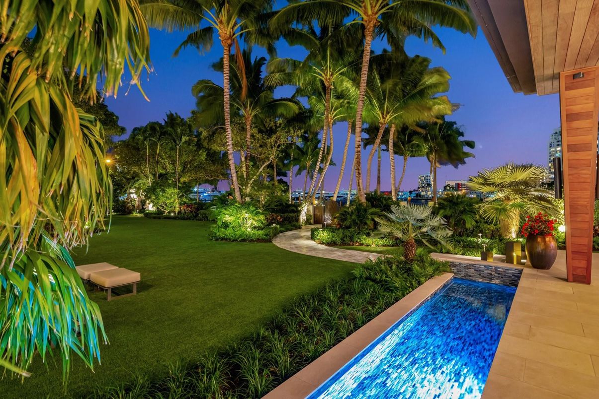 Backyard, Exterior, Pool