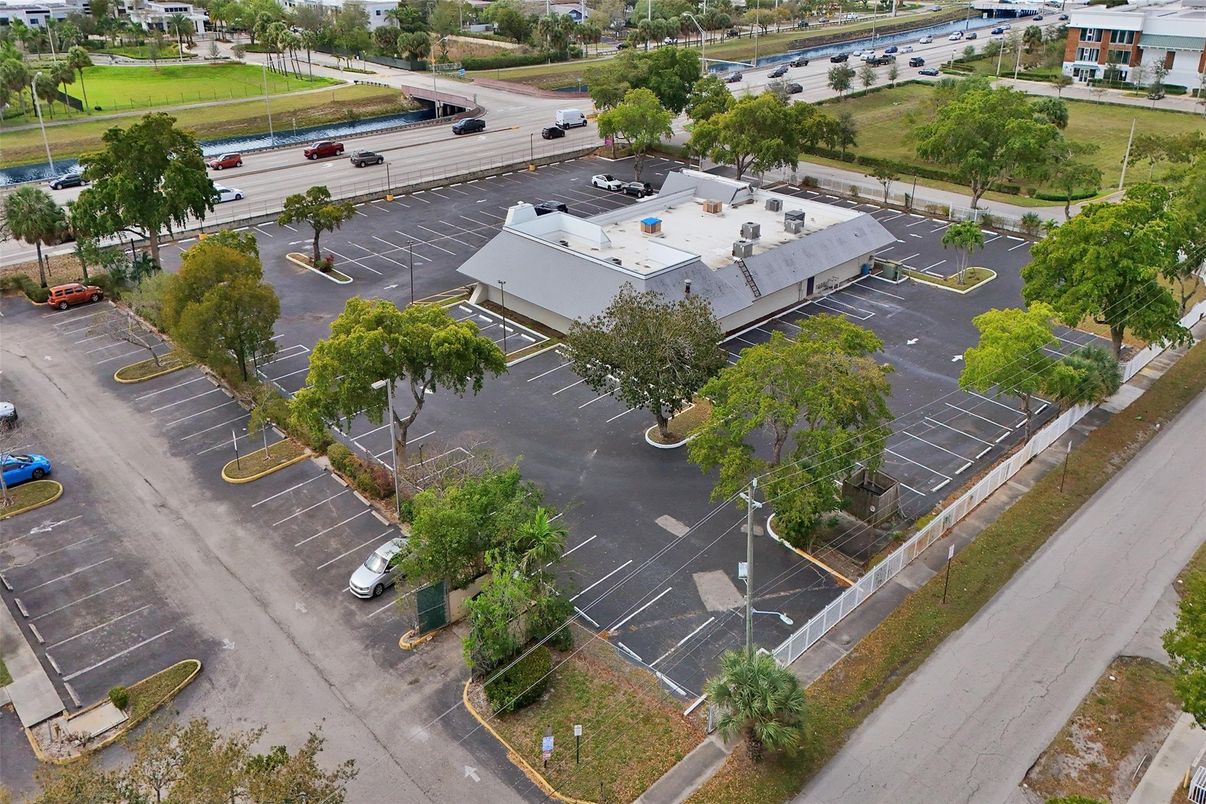 Exterior, Drone