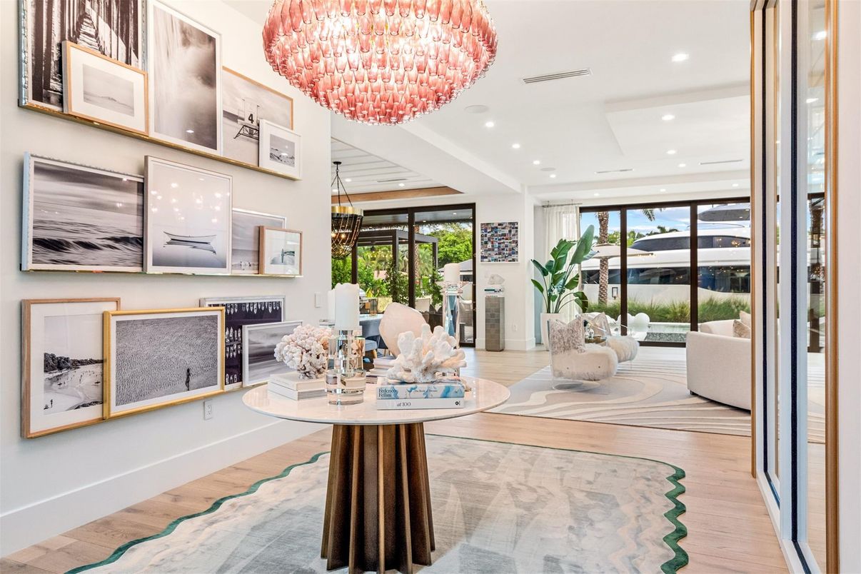 Chandelier, Fireplace, Interior, Recessed Lighting, Wood Texture Flooring