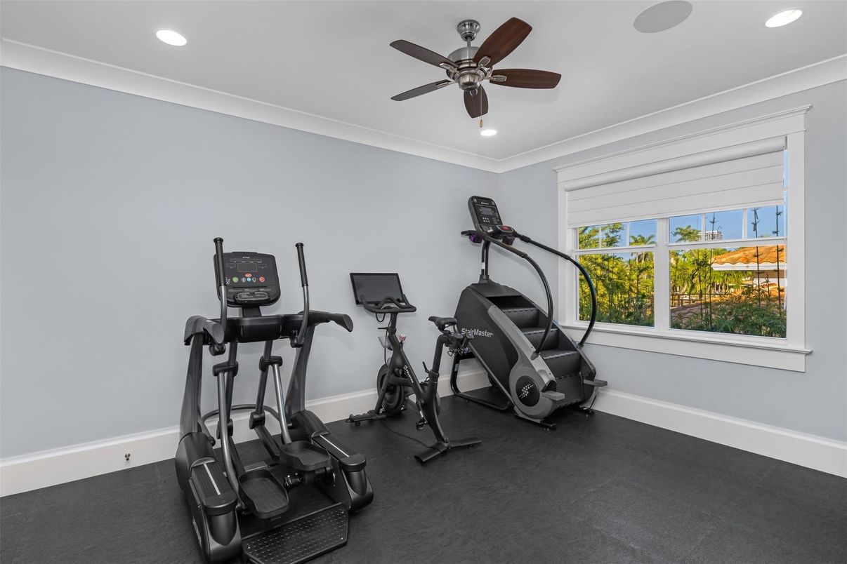 Fitness Equipment, Interior, Recessed Lighting
