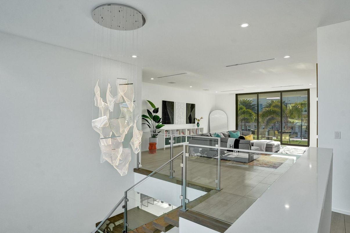 Interior, Living room, Pendant Lights, Recessed Lighting