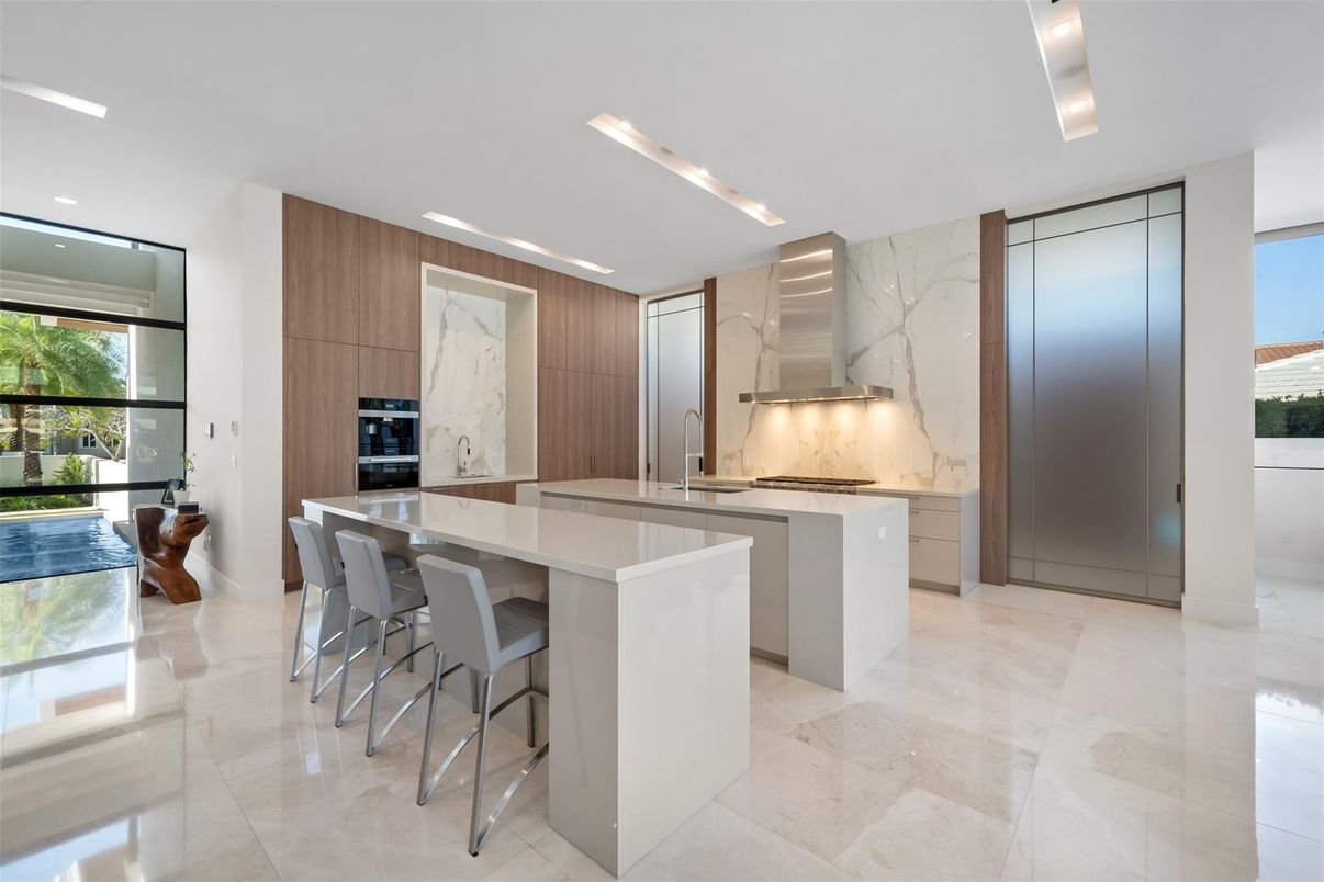 Interior, Kitchen, Marble Walls, Recessed Lighting
