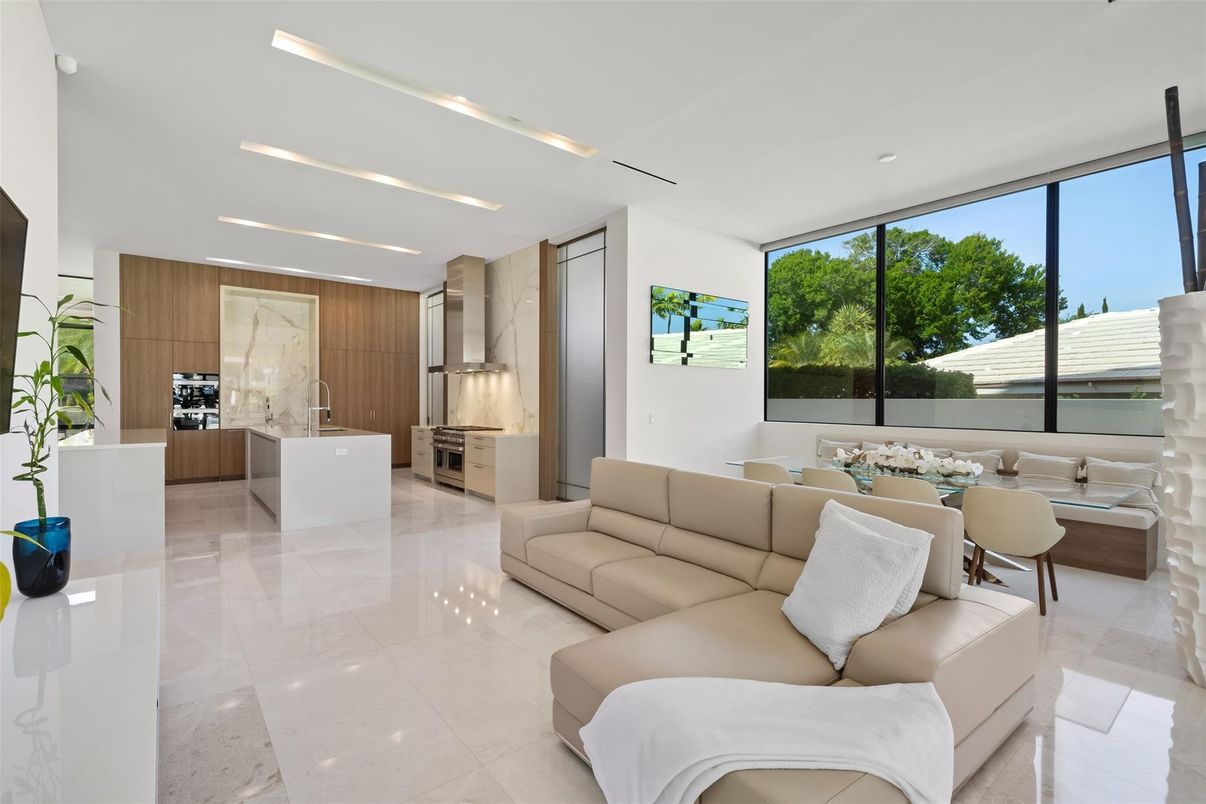 Dining room, Interior, Kitchen, Living room, Recessed Lighting, Stainless Steel Appliances