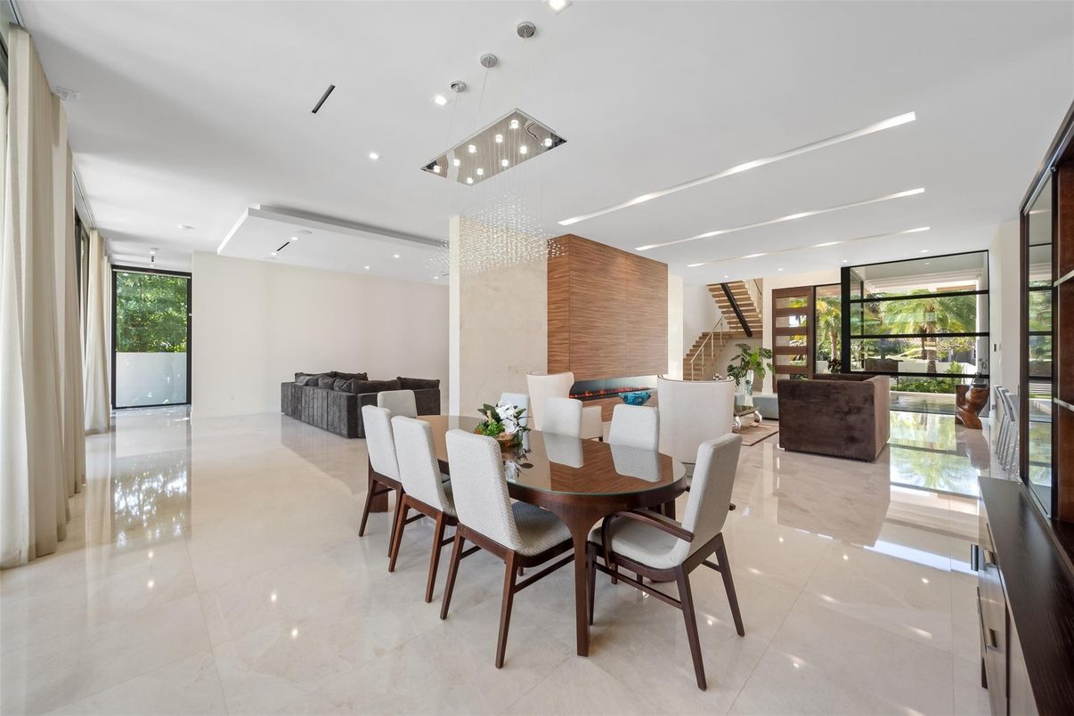 Chandelier, Dining room, Interior, Recessed Lighting
