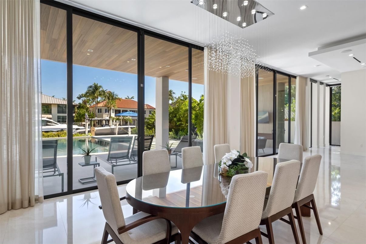 Chandelier, Dining room, Interior, Recessed Lighting, Wooden Ceilings