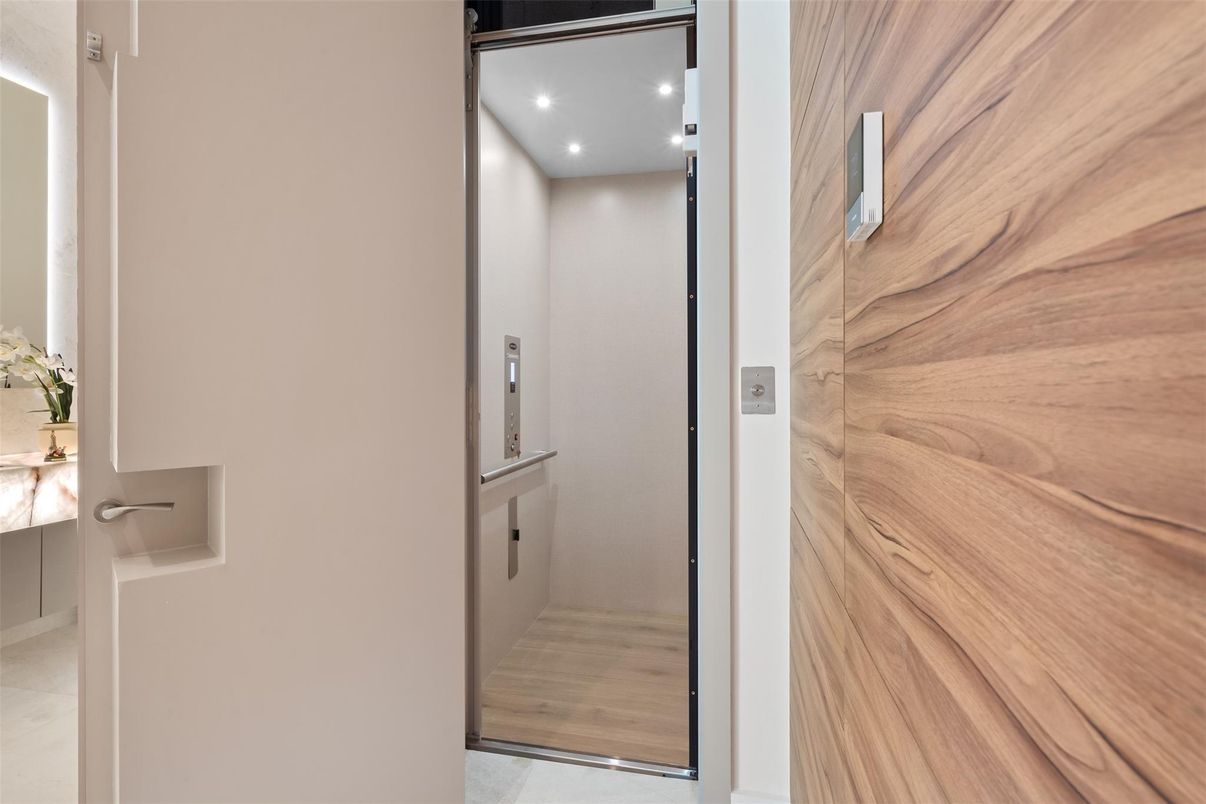 Elevator, Interior, Recessed Lighting