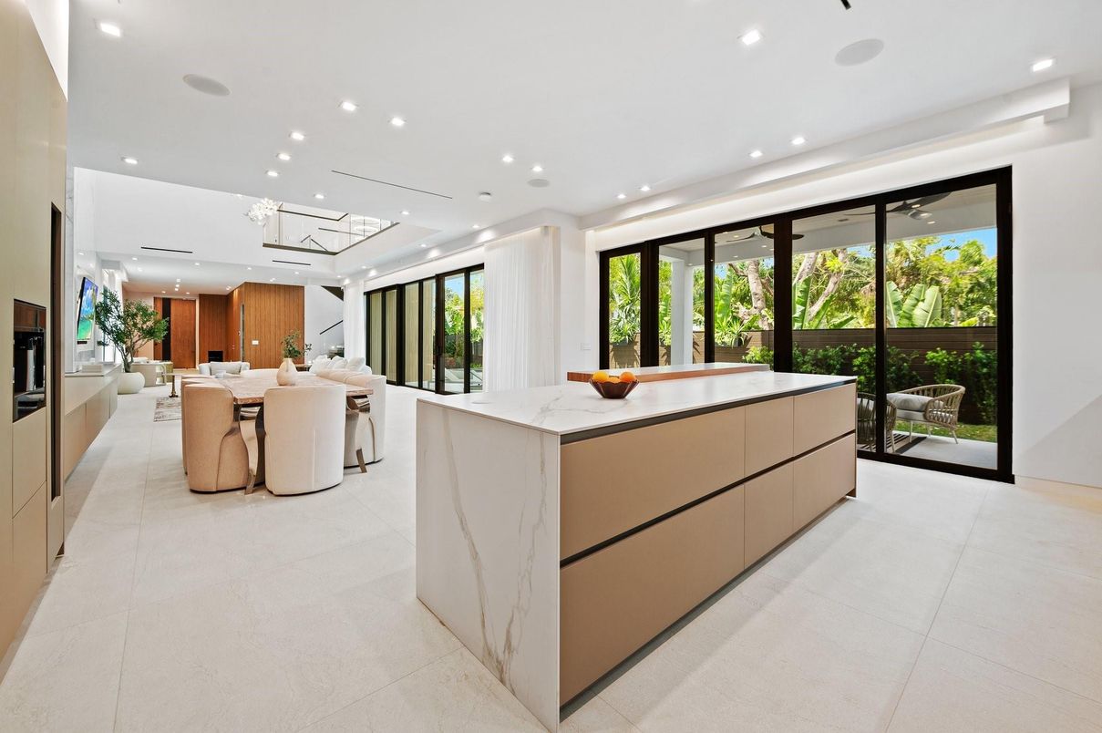 Dining room, Interior, Kitchen, Pendant Lights, Recessed Lighting