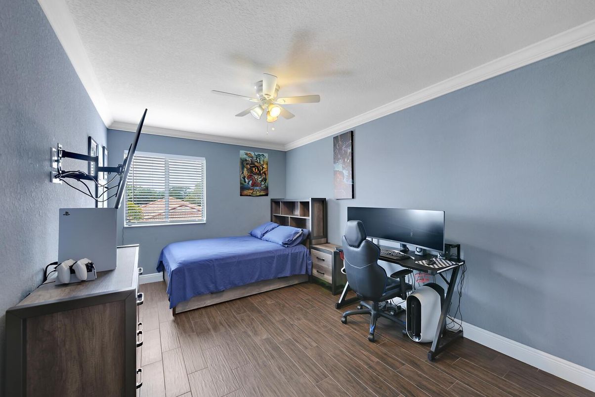 Bedroom, Home Office, Interior, Wood Texture Flooring