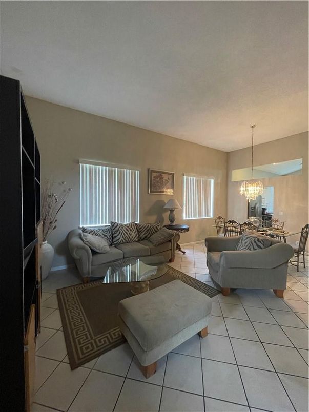 Chandelier, Dining room, Interior, Living room