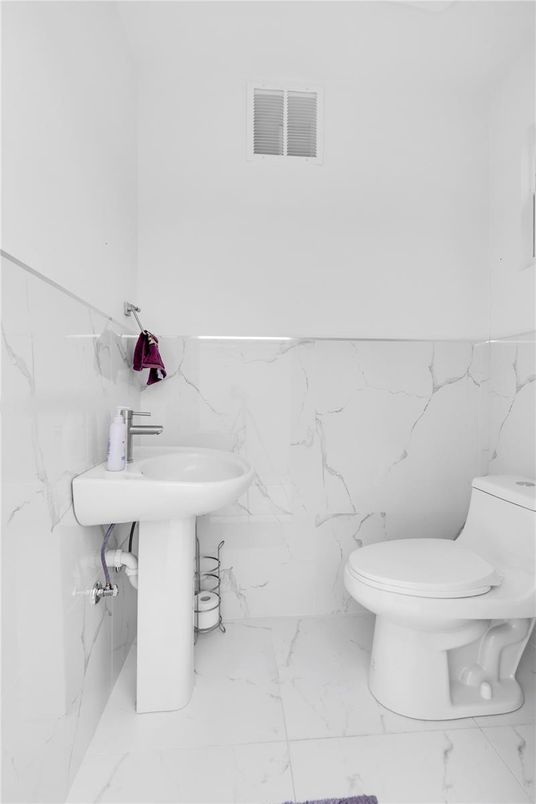 Bathroom, Interior, Marble, Marble Walls