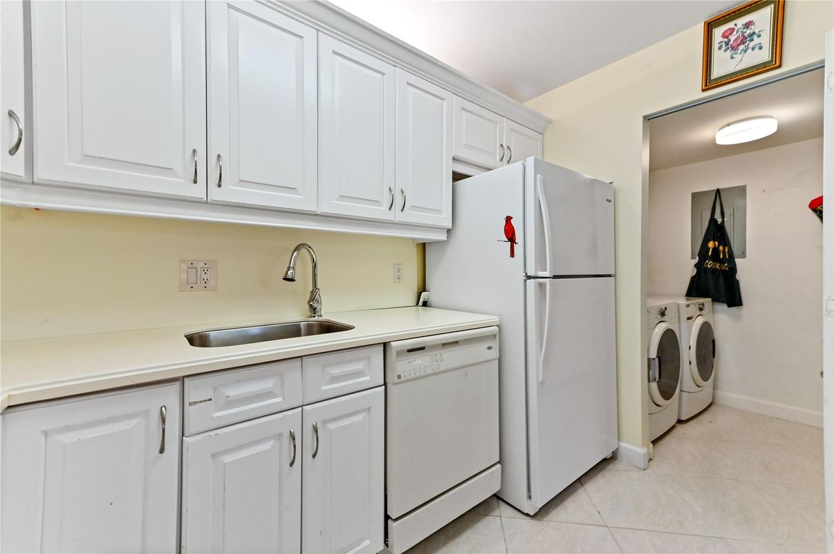 Interior, Kitchen, Washer