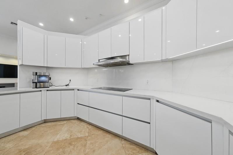 Interior, Kitchen, Recessed Lighting