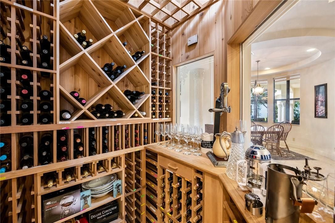 Interior, Recessed Lighting, Wine Storage