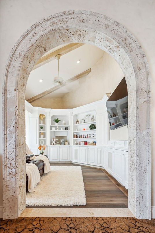Interior, Recessed Lighting, Wood Texture Flooring