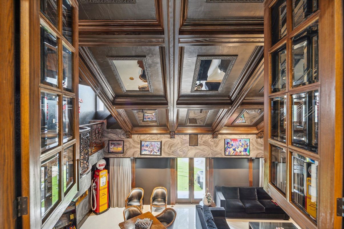 Interior, Living room, Wooden Beams