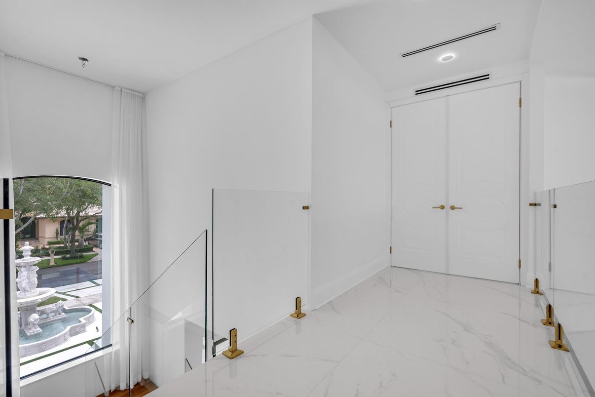 Interior, Marble, Recessed Lighting
