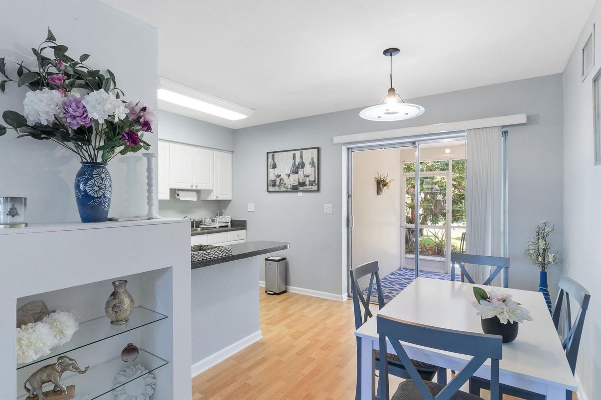 Dining room, Interior, Kitchen, Pendant Lights, Wood Texture Flooring