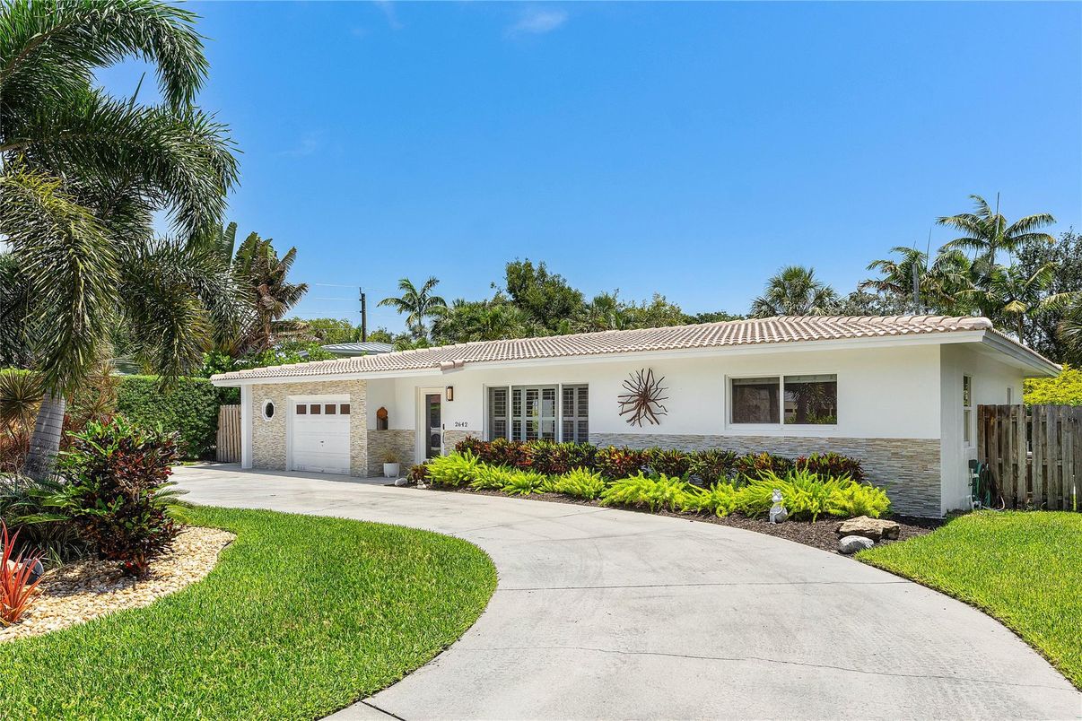 Attached, Backyard, Exterior, Facade, Ranch