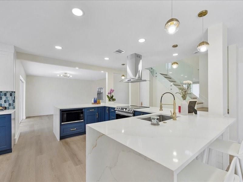 Interior, Kitchen, Pendant Lights, Recessed Lighting, Wood Texture Flooring