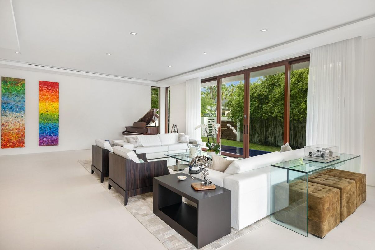 Interior, Living room, Piano, Recessed Lighting