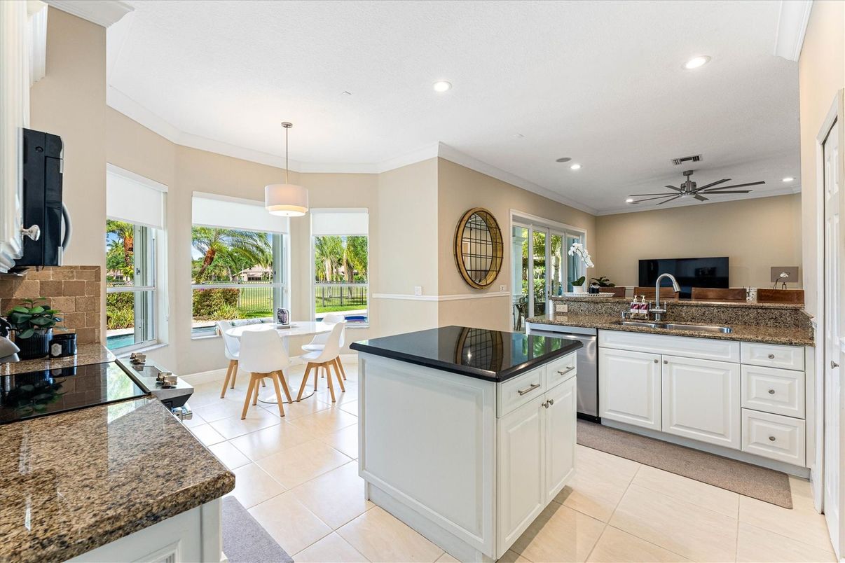 Dining room, Interior, Kitchen, Pendant Lights, Recessed Lighting