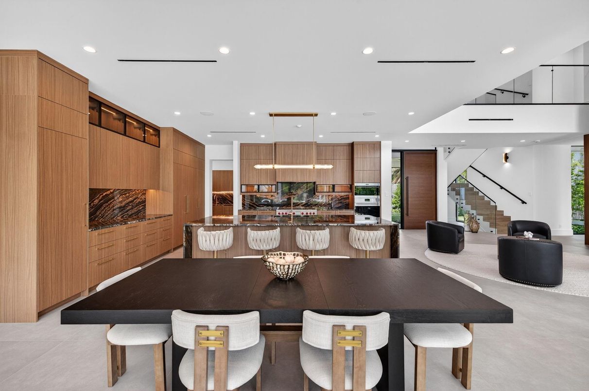 Dining room, Interior, Kitchen, Living room, Pendant Lights, Recessed Lighting, Stainless Steel Appliances