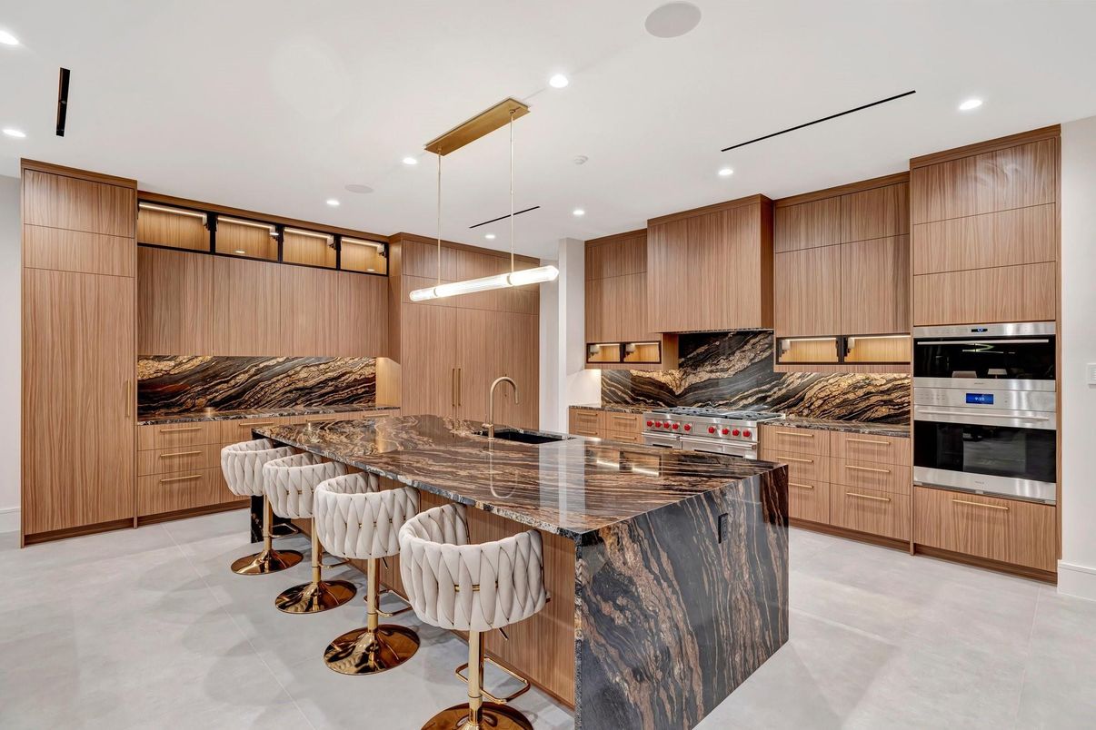 Interior, Kitchen, Pendant Lights, Recessed Lighting, Stainless Steel Appliances