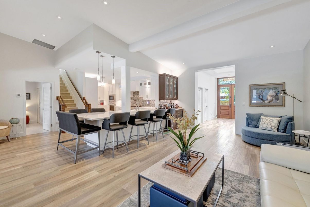 Dining room, Interior, Living room, Pendant Lights, Recessed Lighting, Wood Texture Flooring