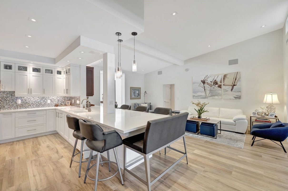 Dining room, Interior, Kitchen, Living room, Pendant Lights, Recessed Lighting, Wood Texture Flooring