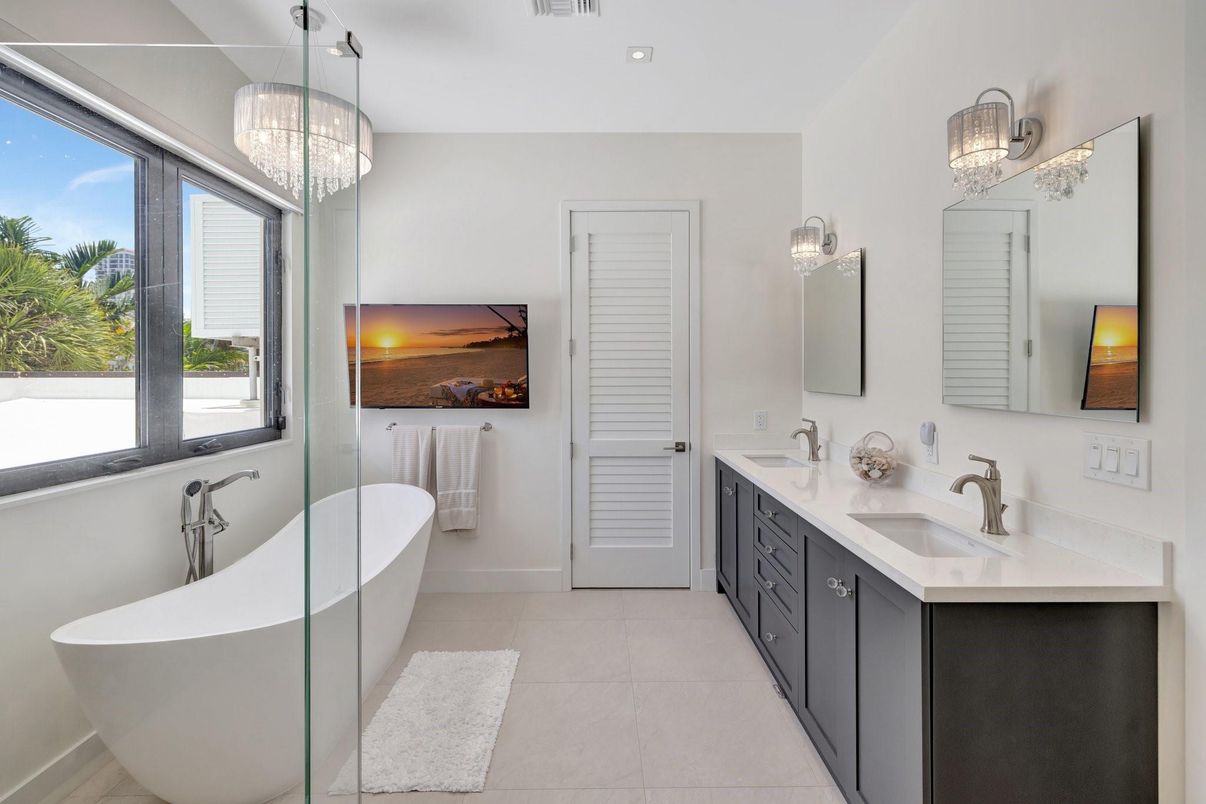 Bathroom, Chandelier, Dual Sink Vanities, Free Standing Baths, Interior, Pendant Lights, Recessed Lighting