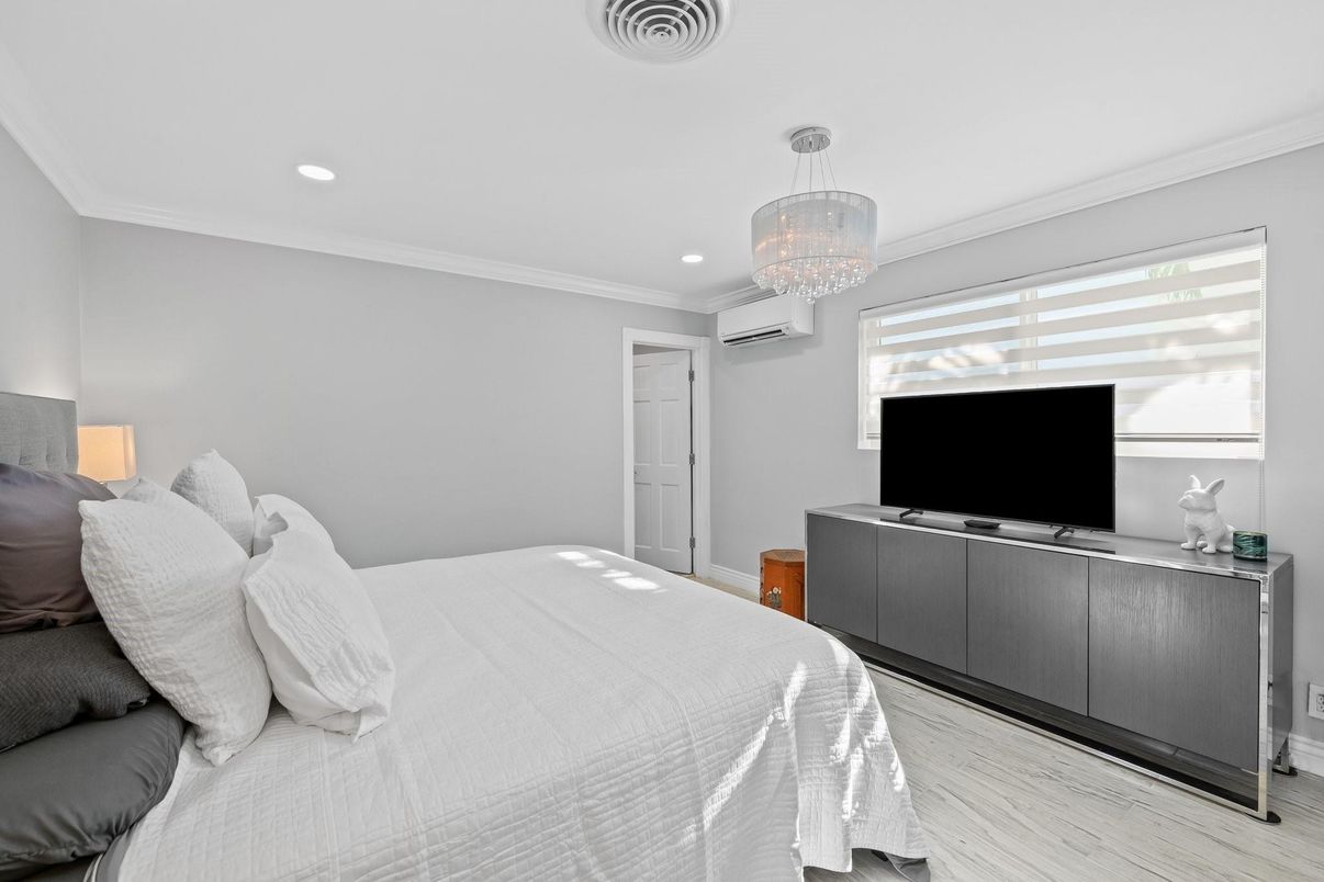 Bedroom, Chandelier, Interior, Recessed Lighting, Wood Texture Flooring