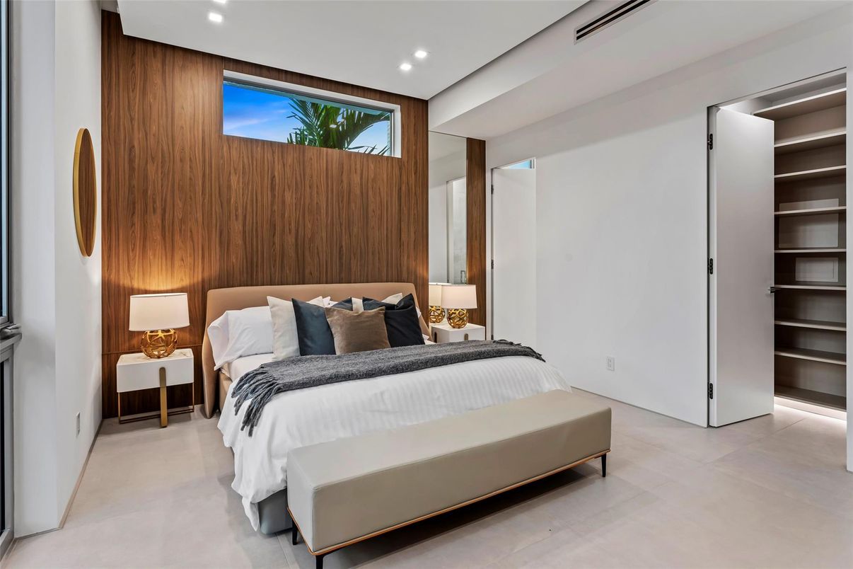 Bedroom, Interior, Recessed Lighting